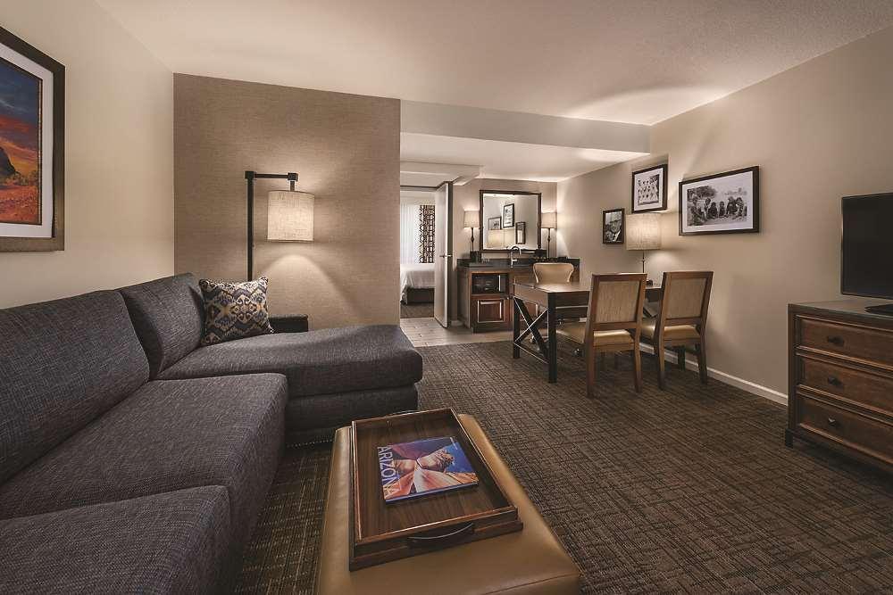 Embassy Suites By Hilton Scottsdale Resort Cameră foto