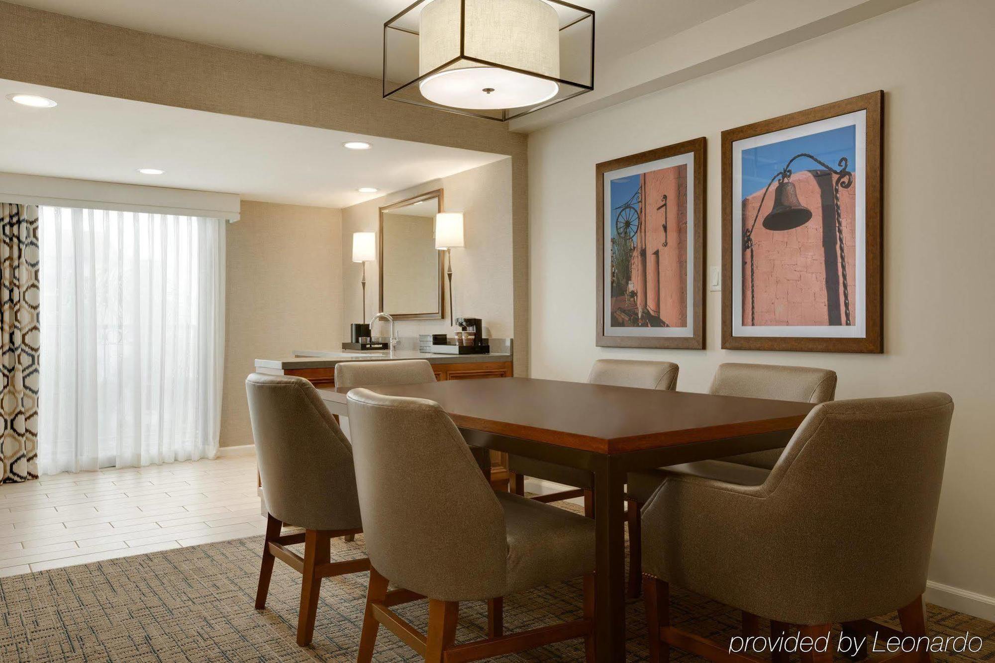 Embassy Suites By Hilton Scottsdale Resort Exterior foto